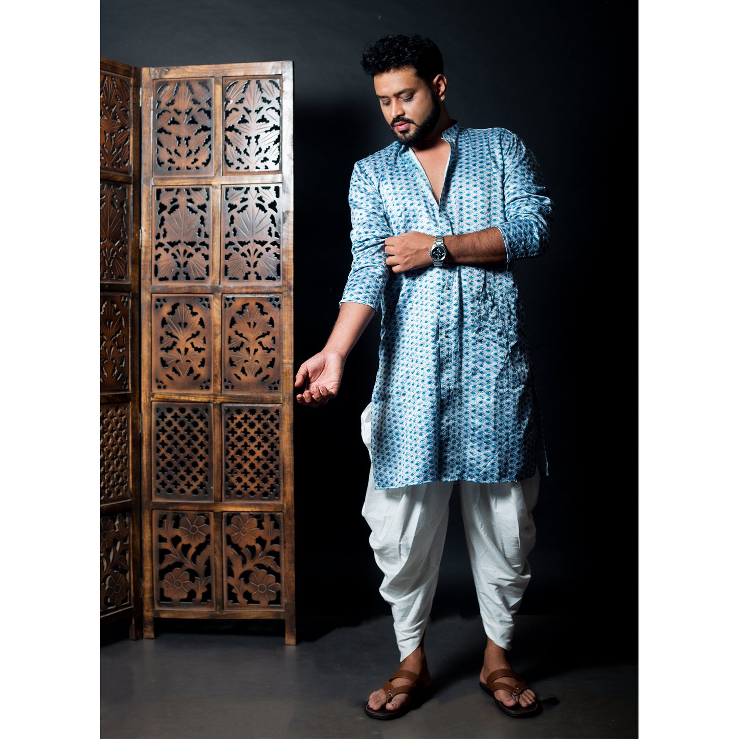 Stylish Blue Kurta with Geometric Elegance